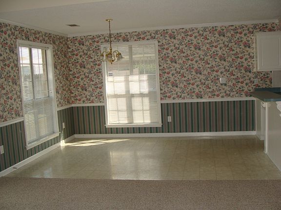 Dining area in kitchen