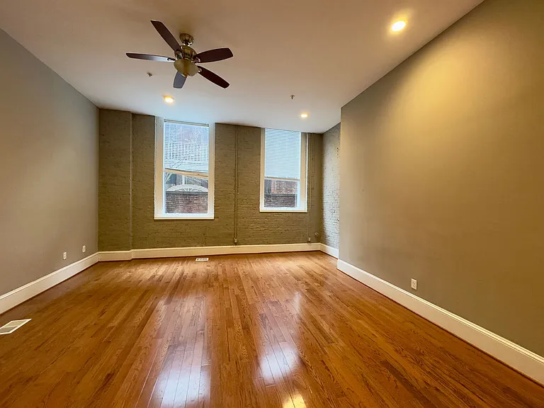 Apartment Units in Downtown, Baltimore, MD! — Photo 16