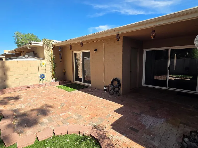 708 E Colgate Dr — Photo 24