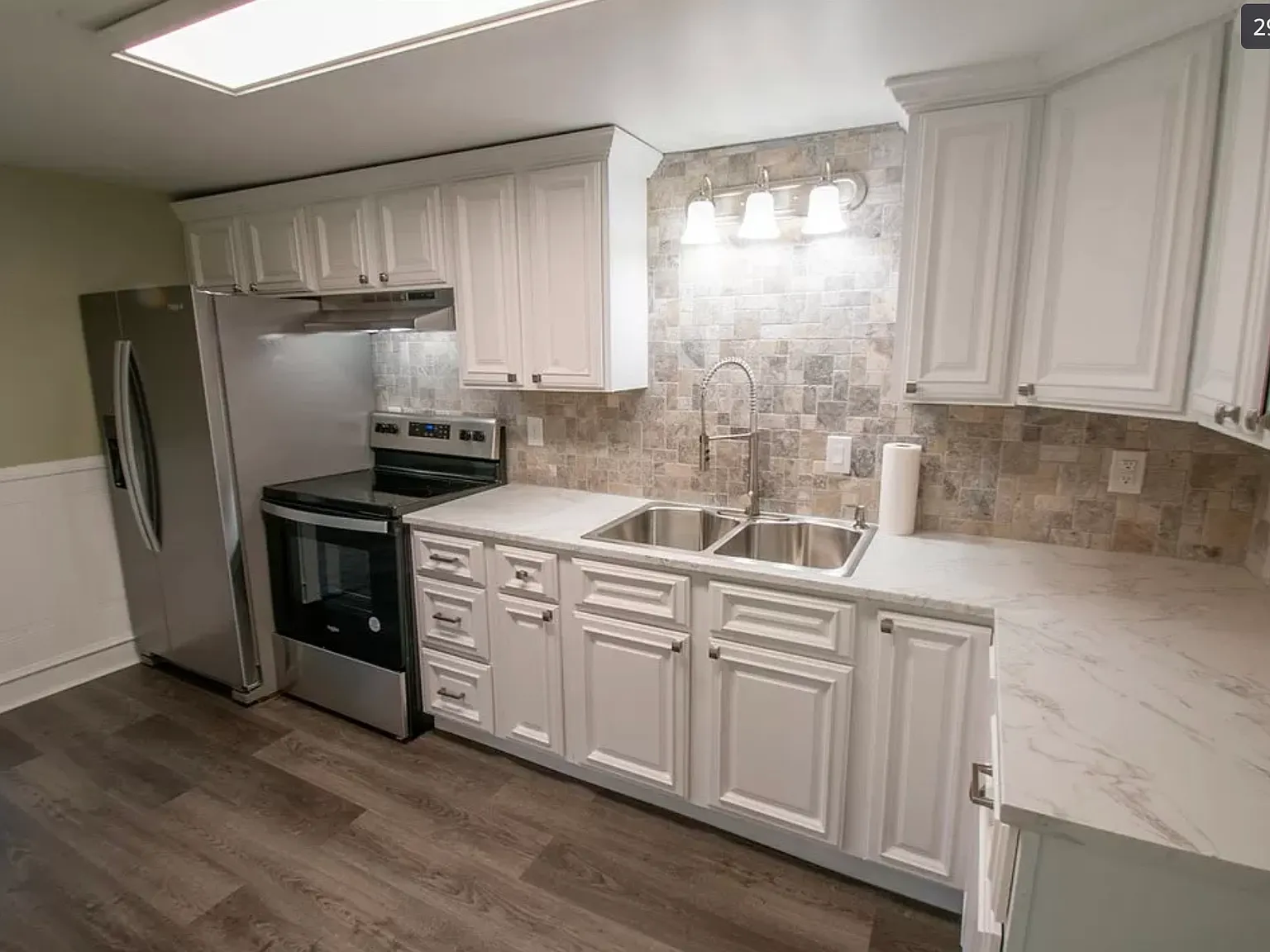 4 bed, 2.0 bath, 1300 sqft, $1,760 — Photo 2