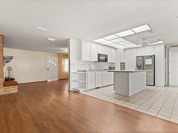 4th image of 5425 Lewellyn Rd