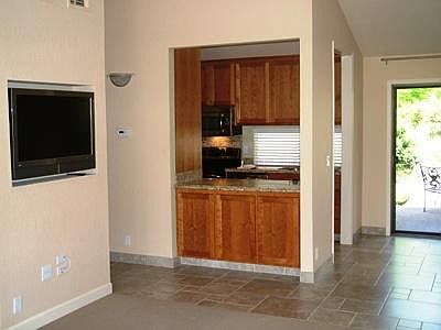 3rd image of 27 Fairways Dr