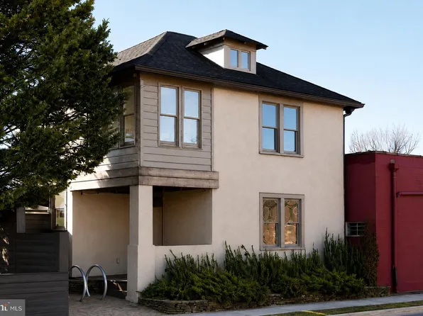 202 Herndon St, Fredericksburg, VA 22401