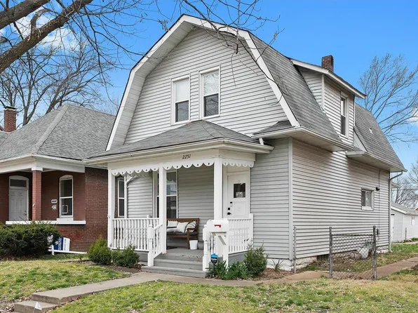 2251 Benton St, Granite City, IL 62040