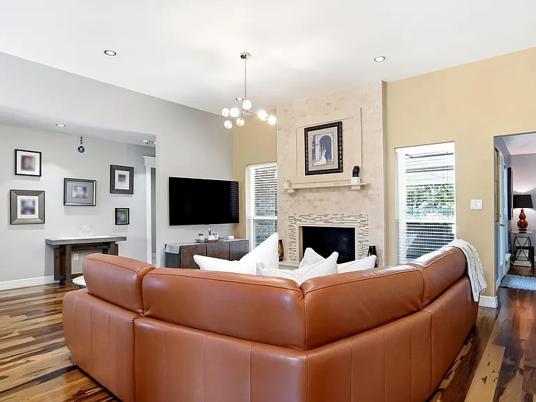 1362 Cross Timber Dr — Photo 8