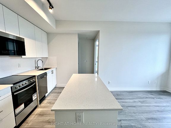 5th image of 15 Ellerslie Ave #2405