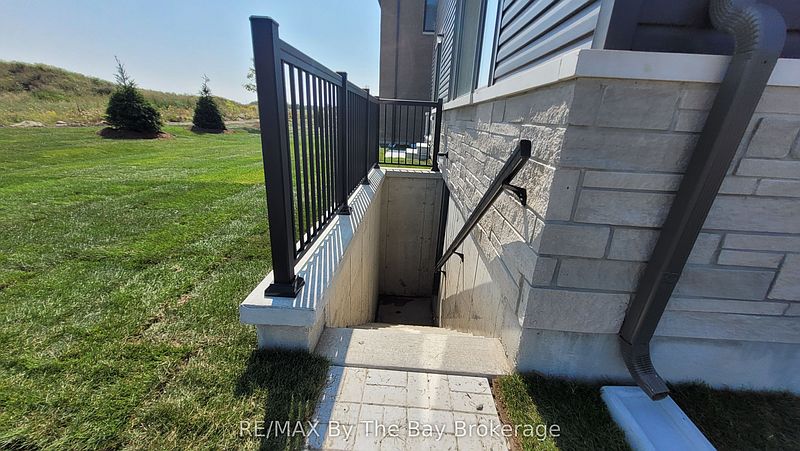 Wasaga Beach House for rent - 4 Bedrooms — photo 38