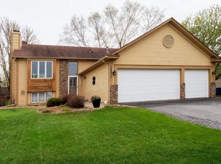 16471 Griffon Trl, Lakeville, MN 55044