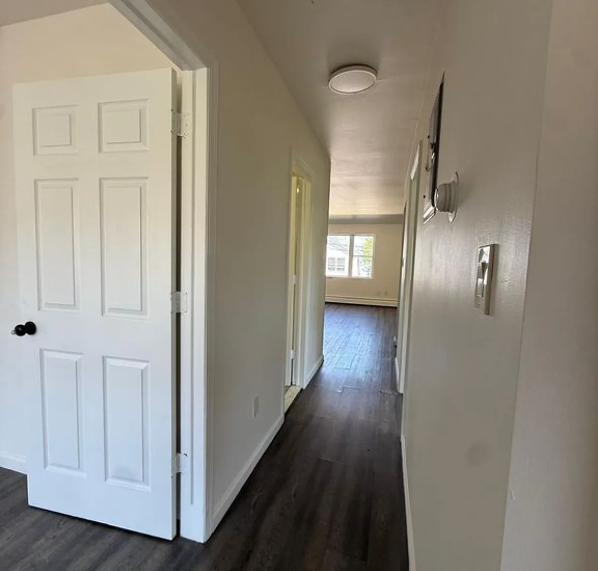3 bed, $3,373 — Photo 4