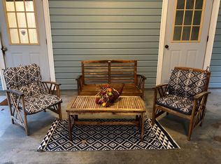 411 Nutpine Dr, Village Mills, TX 77663