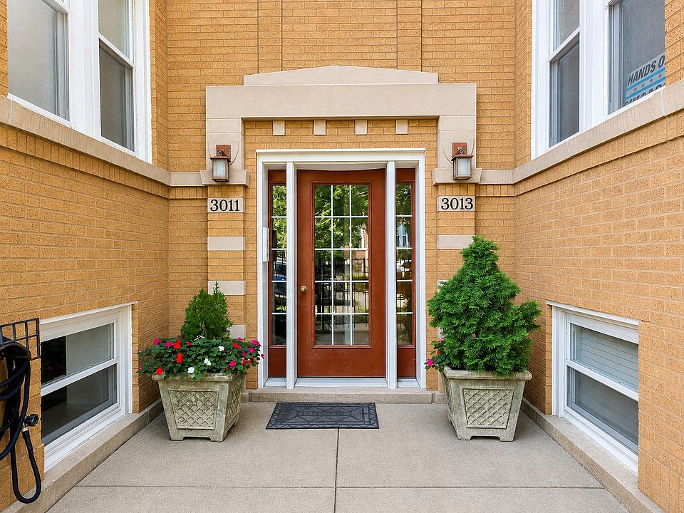 1st image of 3011 W Gunnison St #1W