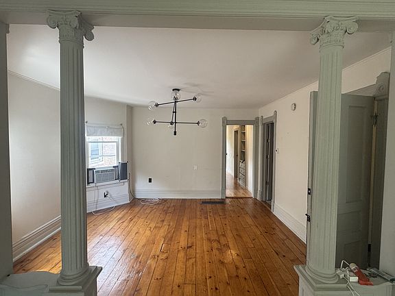 4th image of 1808 N Albany Ave #2