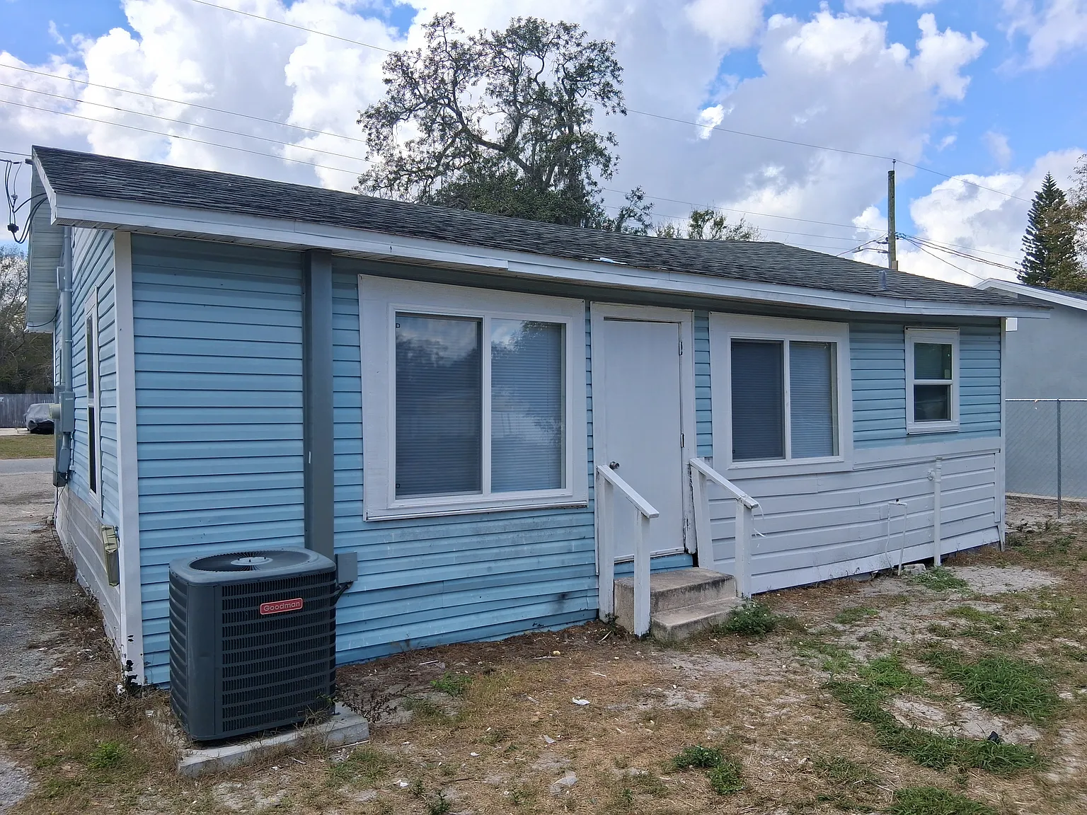 2 bed, 720 sqft, $1,300 — Photo 3