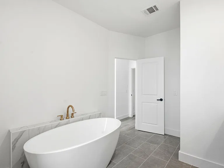 7709 Earl Rudder Way — Photo 38