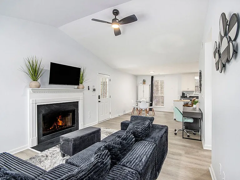 347 Waits Dr SW — Photo 18