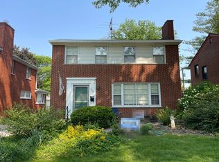 1028 Edgewood Dr, Royal Oak, MI