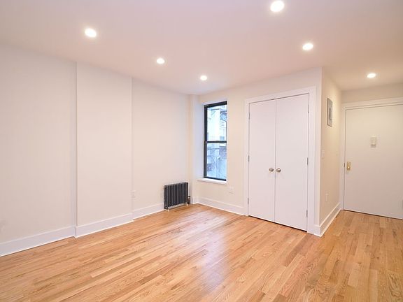 2nd image of 404 E 63rd St APT 5