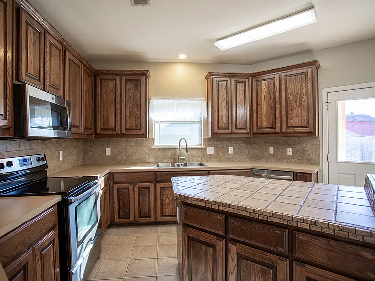 1108 Serendipity Cir — Photo 9
