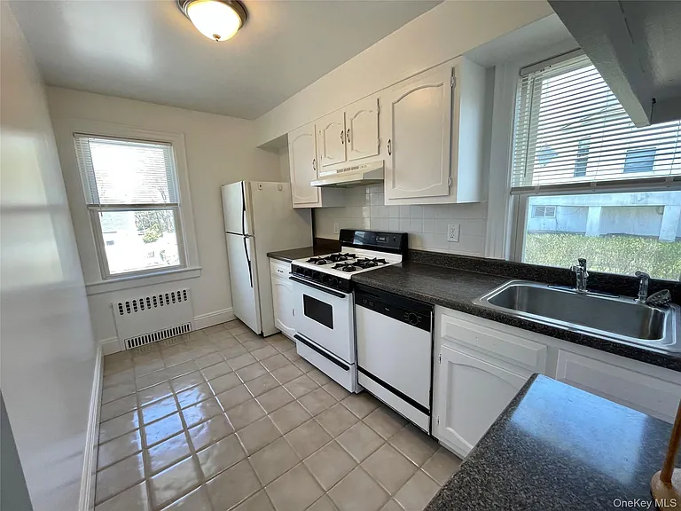 175 Woodruff Ave #2 — Photo 8