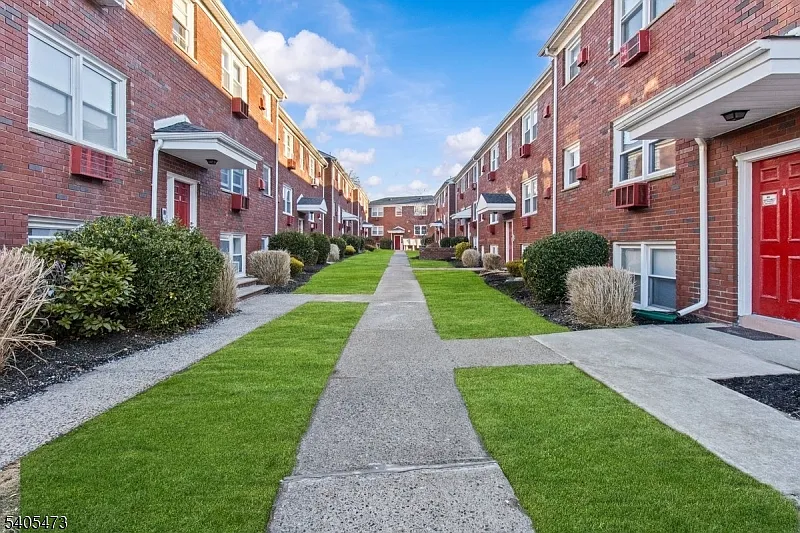 476 Joralemon Street #A-4 photo 1