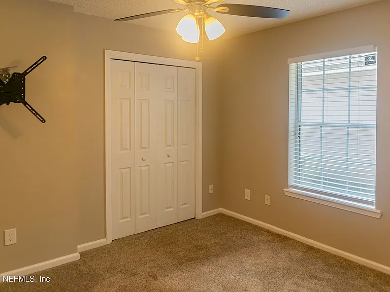 1714 Ashmore Green Dr — Photo 11