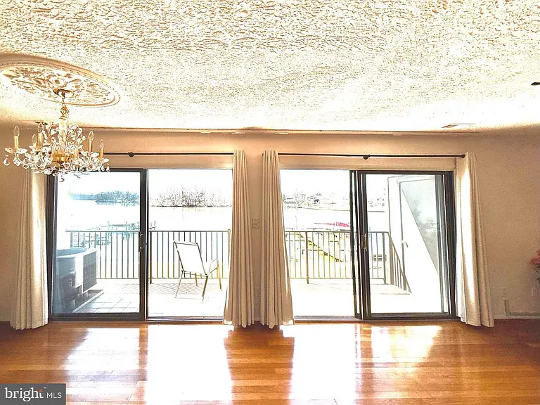 532 Riviera Dr #B — Photo 8