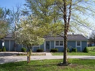 2nd image of 713 NW 80th Trl