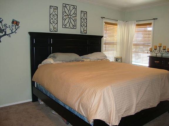 5th image of 4533 Cloverly Ave