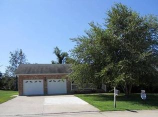 320 Hummingbird Ln, Hannibal, MO 63401