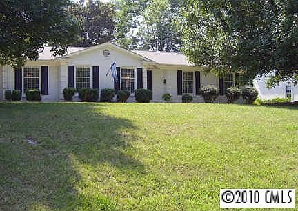 2nd image of 3643 Barclay Downs Dr