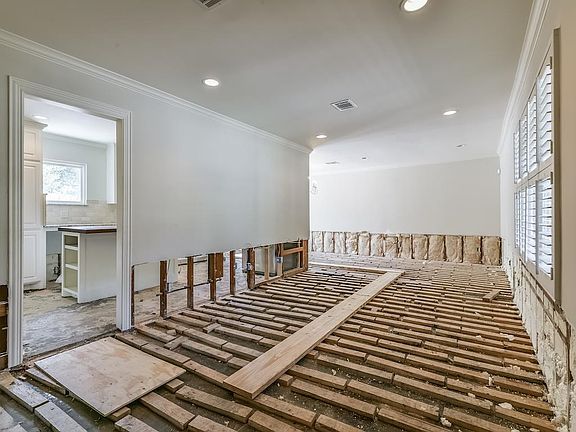 Another view of the large Living Room.