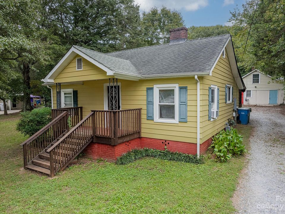 1st image of 214 Ferstl Ave