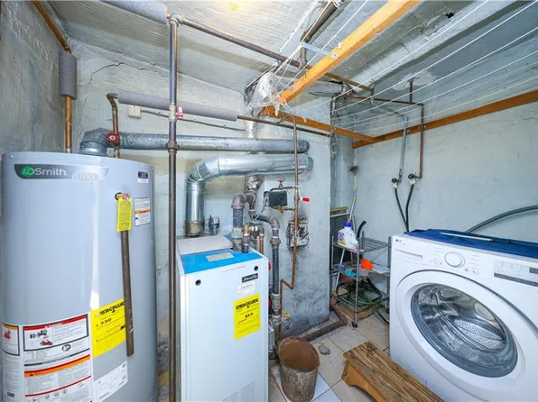 4715 Bedford Avenue image 26 of 35