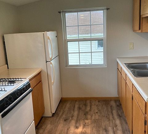 5th image of 1320 Highland Ave #1/2