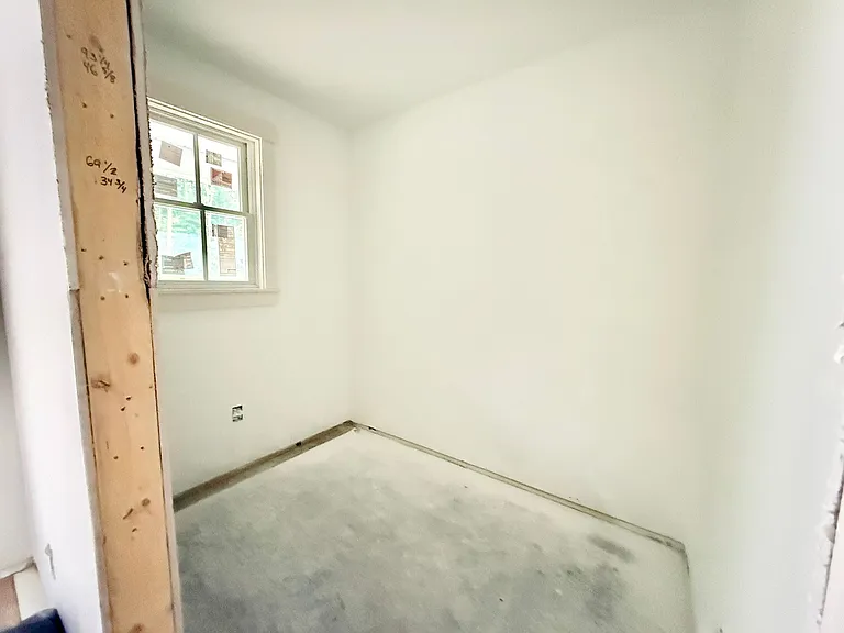 192 Center Rd — Photo 15