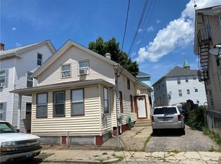 21 Carson St, Pawtucket, RI 02860