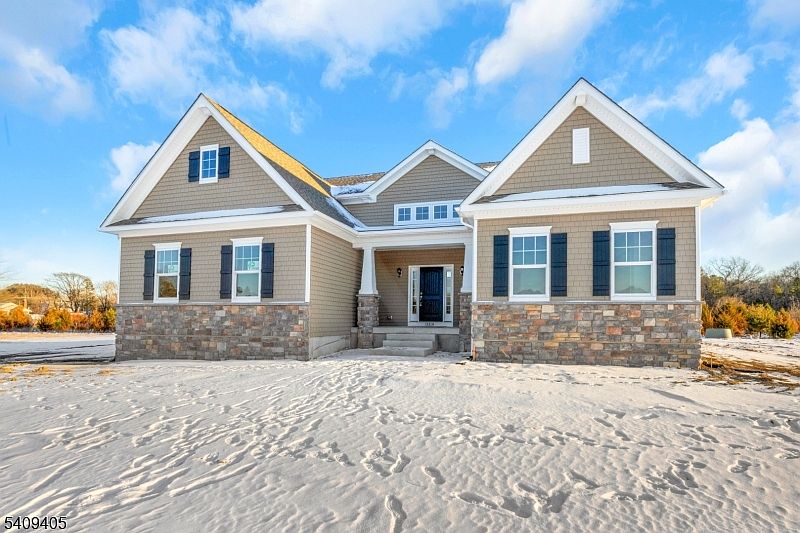 1st image of 33 Barbertown Point Breeze