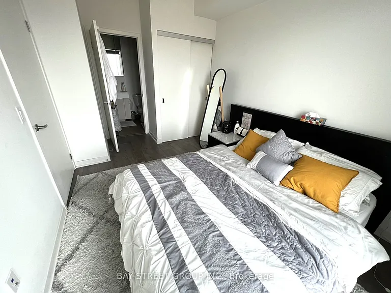 20 Richardson St #2110 — Photo 10