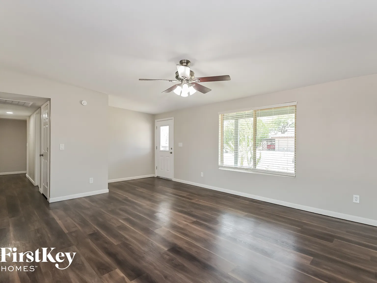 4 bed, 2.0 bath, 1472 sqft, $2,095 — Photo 2
