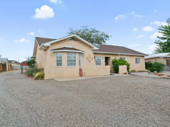 5621 Wayne Rd NW, Albuquerque, NM 87120