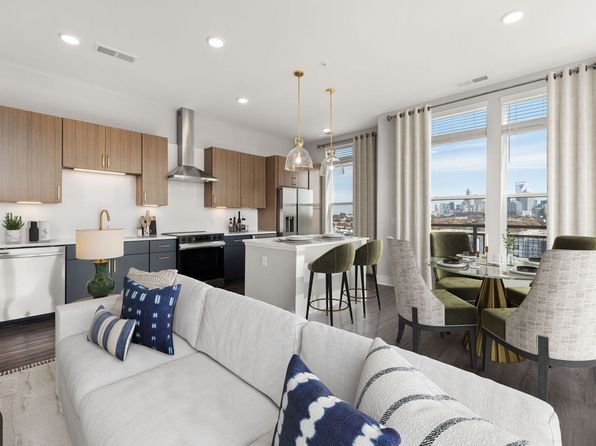 2220 Wilkinson Blvd #523