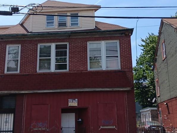 239 Spring St