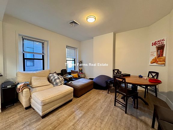 4th image of 1516R Tremont St #2