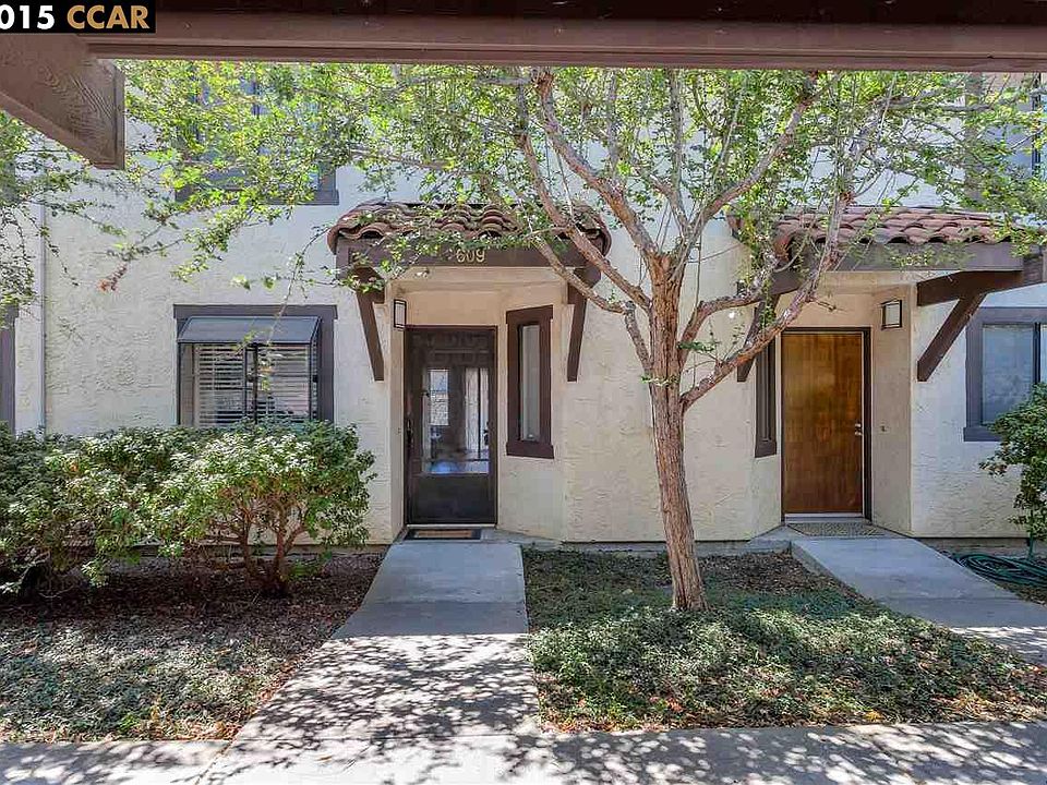 1st image of 609 Del Valle Cir