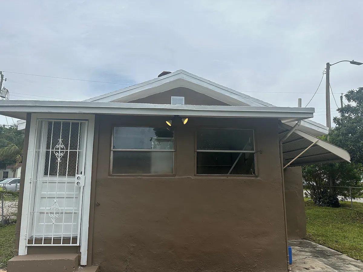 Building Photo - 1252 NW 45th St