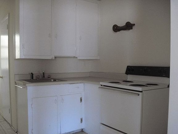4th image of 1500 Marlynn Dr