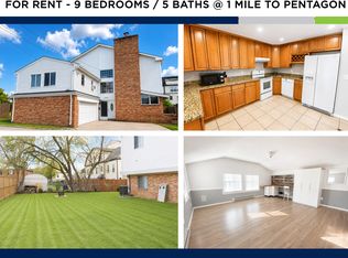 1712 12th St S, Arlington, VA 22204