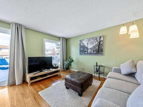 3rd image of 50 N Cedarwood Rise SW