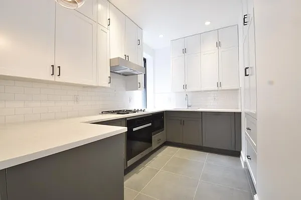 Rented by (Legacy) NY Quality Living Uptown | media 19