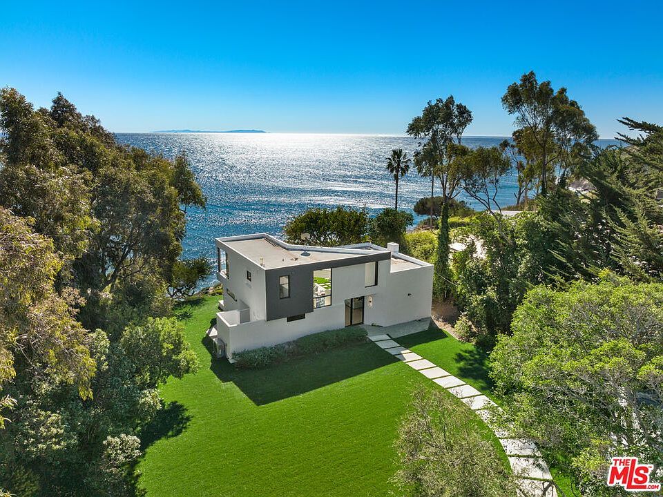 1st image of 29122 Cliffside Dr